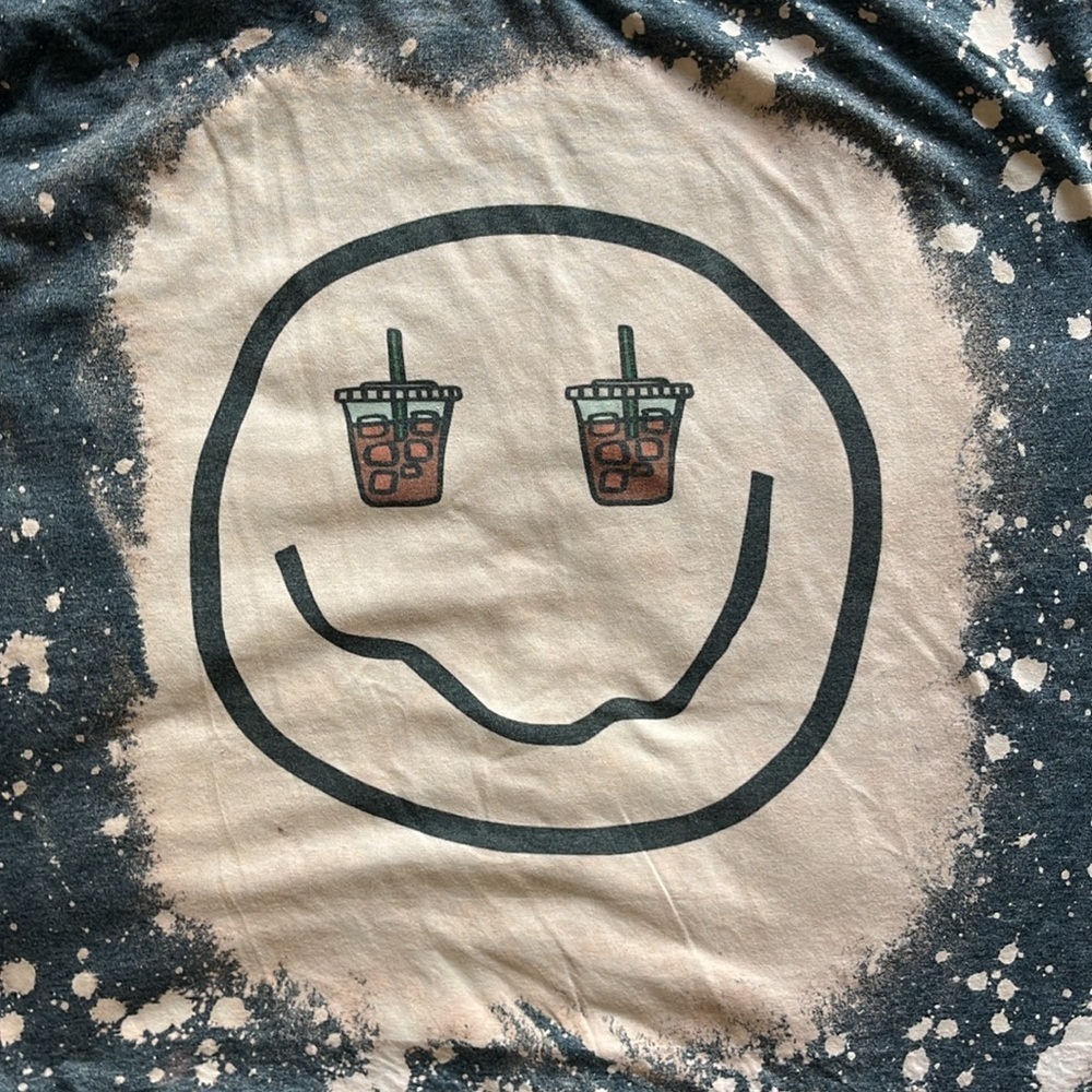 NWOT Iced Coffee Smile Face Tee Shirt Gray Acid Washed Size L - Picture 6 of 6